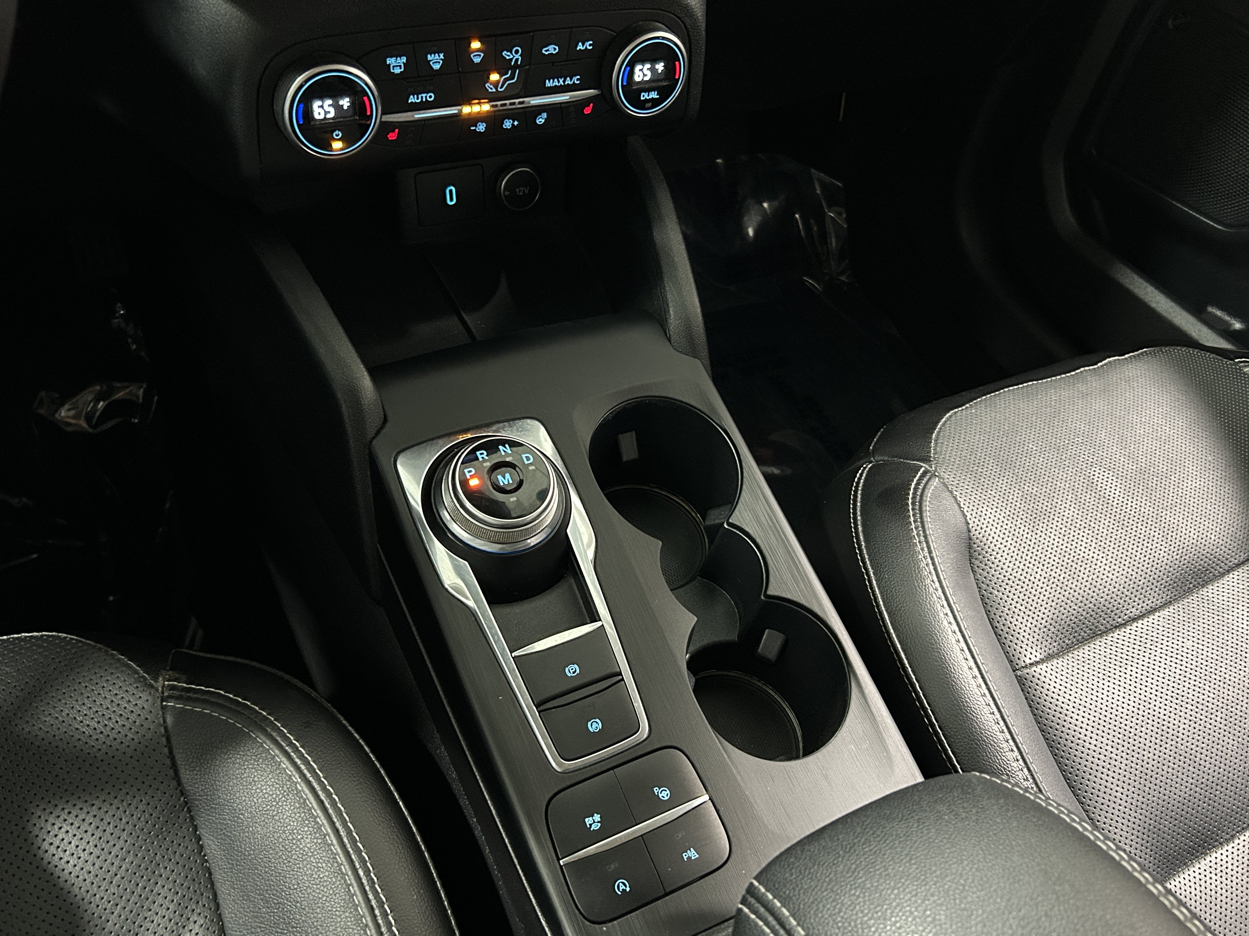 Used 2020 Ford Escape Titanium AWD/4WD image 10