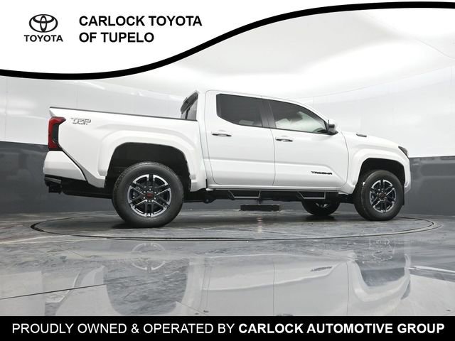 New 2025 Toyota Tacoma TRD Sport w/ TRD Sport Upgrade Package AWD/4WD image 38