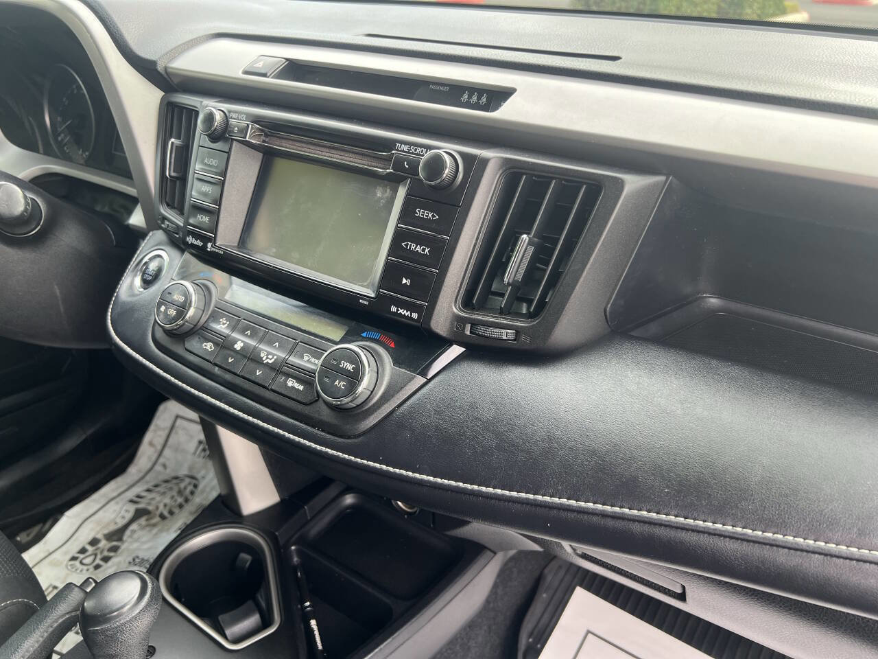 Used 2018 Toyota RAV4 XLE w/ Plus Extra Value Package image 11