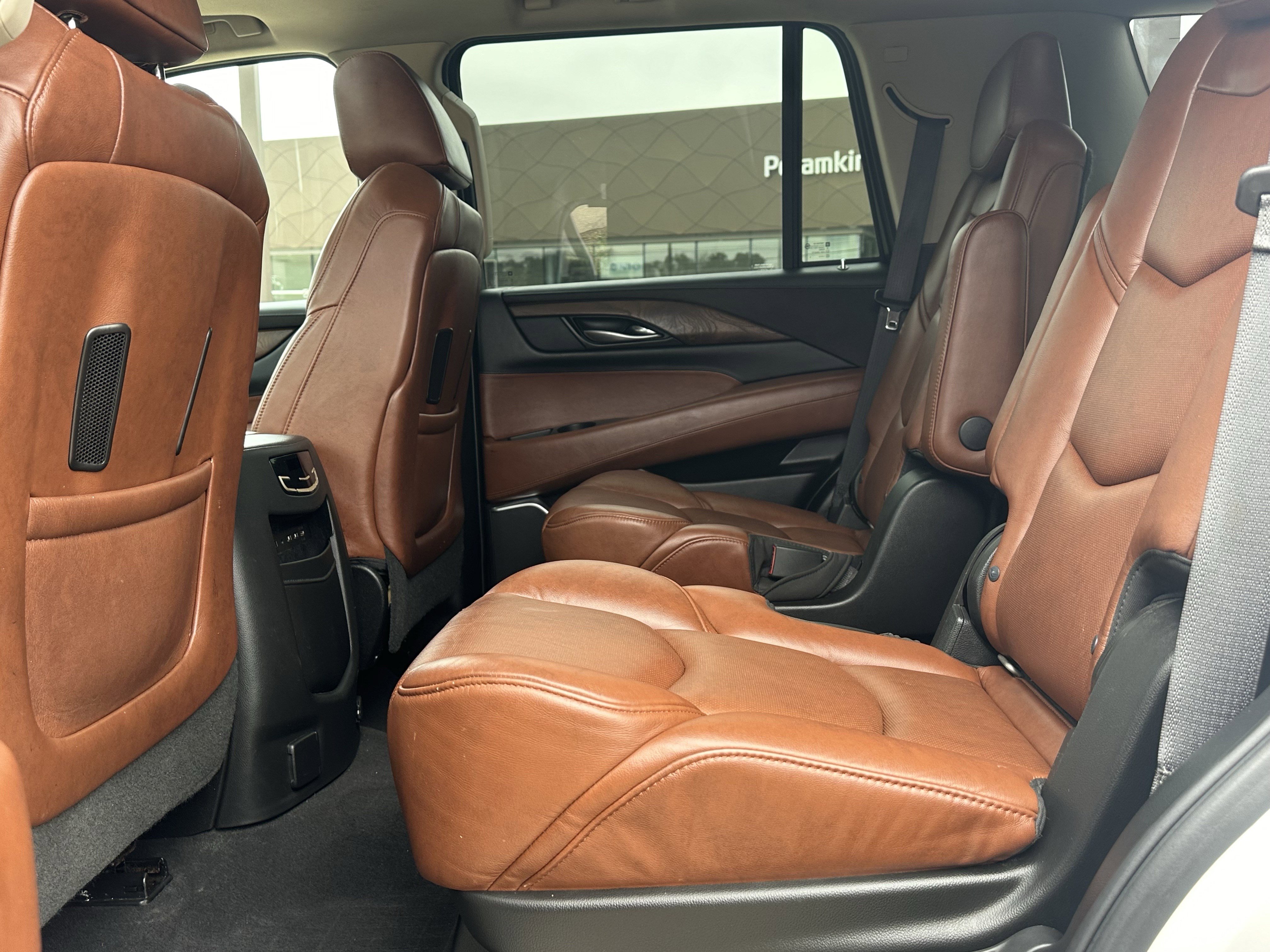 Used 2019 Cadillac Escalade Luxury image 21