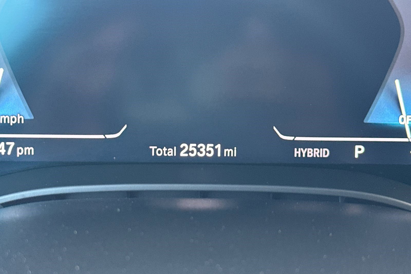 Certified 2023 BMW 530e w/ Premium Package image 35