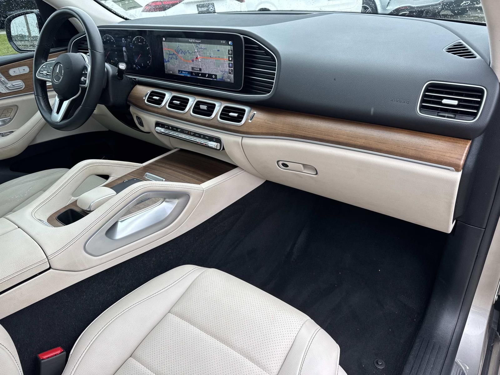 Used 2022 Mercedes-Benz GLE 350 4MATIC w/ AMG Line Exterior image 11