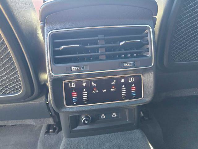 Used 2023 Audi SQ8 Premium Plus w/ Black Optic Package AWD/4WD image 18