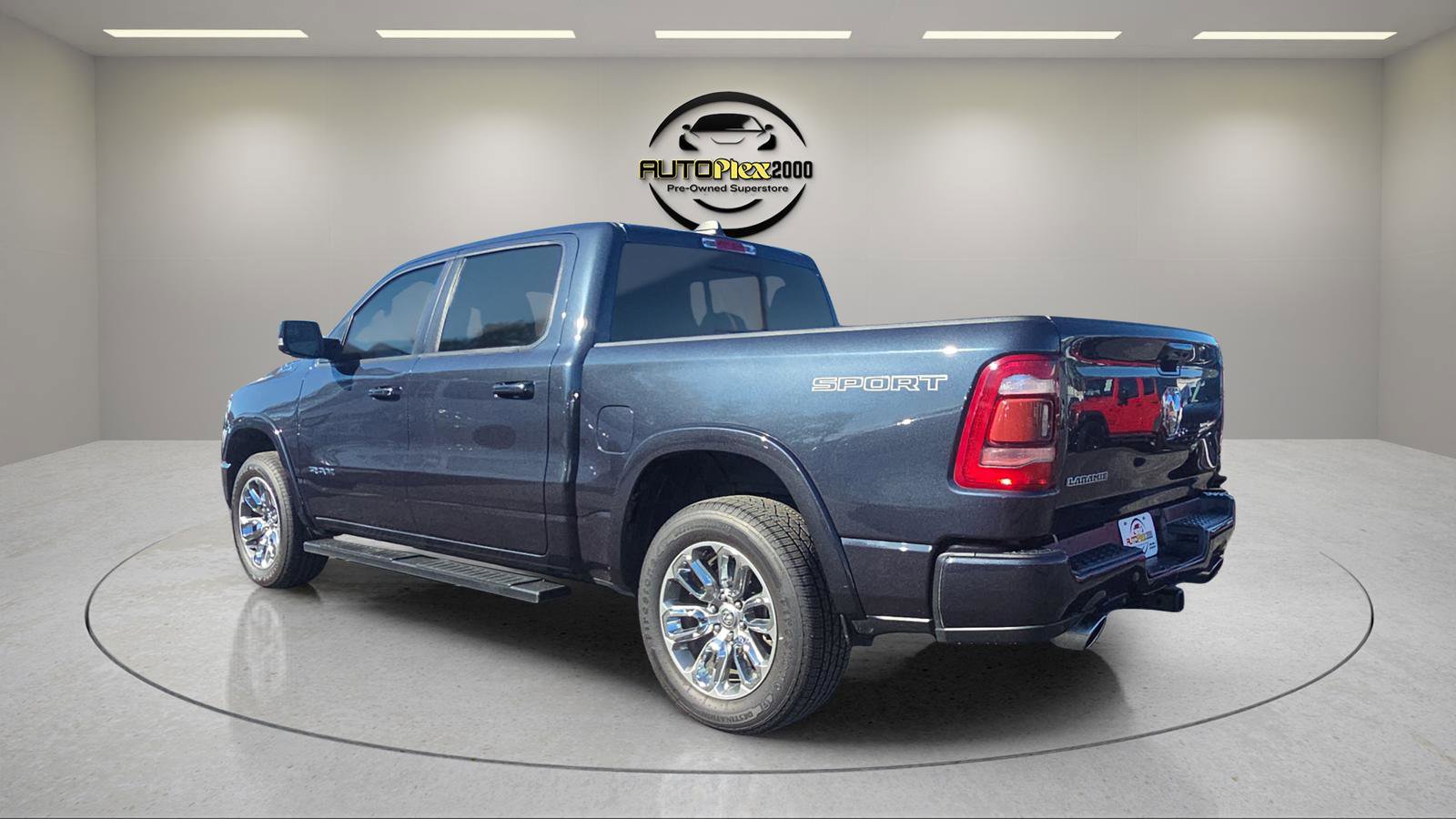Used 2021 RAM 1500 Laramie w/ Sport Appearance Package image 5