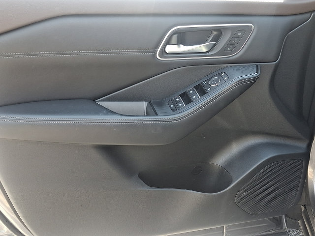 Used 2023 Nissan Rogue Platinum w/ Platinum Premium Package AWD/4WD image 12