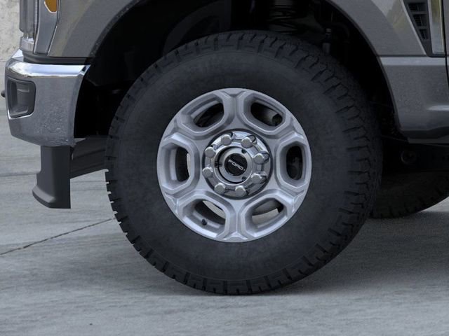 New 2026 Ford F350 XLT image 19