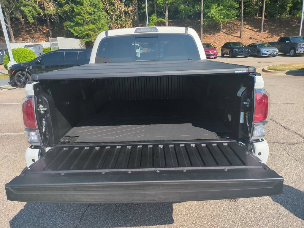 Used 2021 Toyota Tacoma TRD Sport w/ Technology Package AWD/4WD image 31