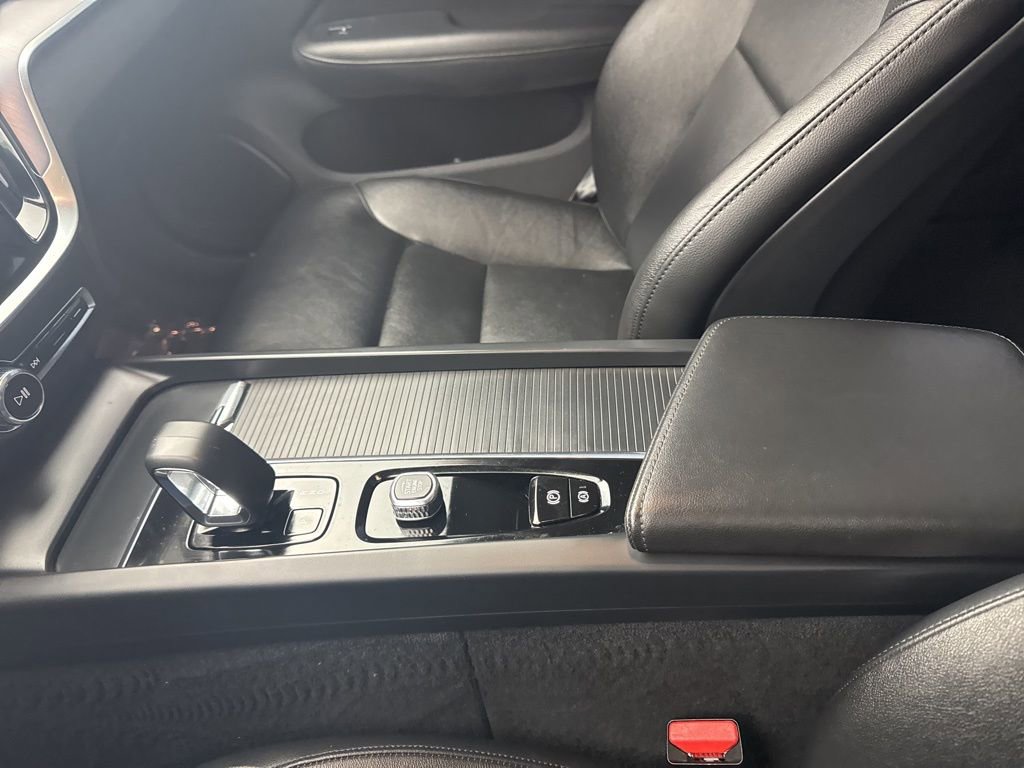 Used 2024 Volvo S60 B5 Core image 20