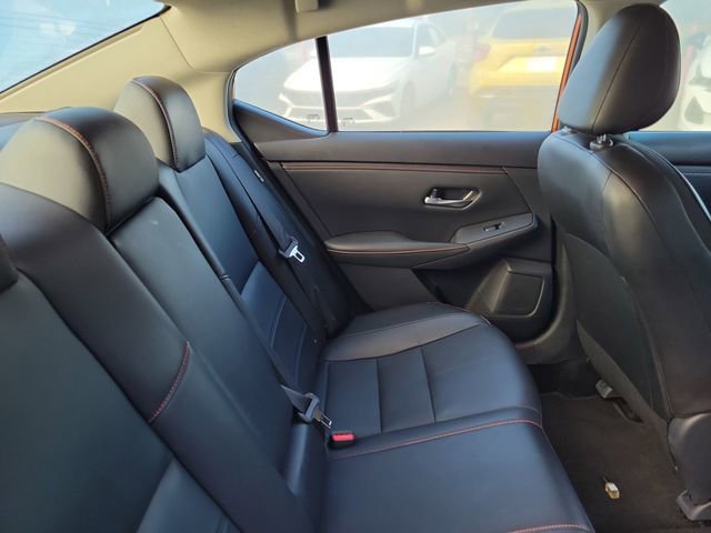 Used 2025 Nissan Sentra SR w/ SR Premium Package image 31