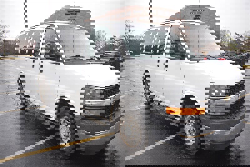 Used 2017 Chevrolet Express 2500 LT w/ LT Preferred Equipment Group image 1