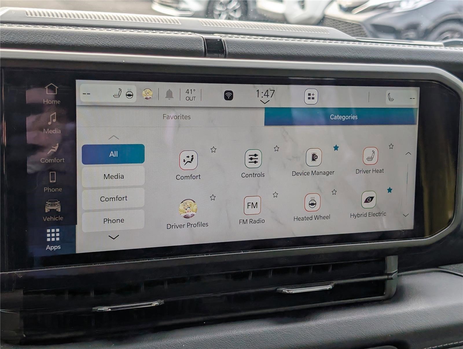 Used 2024 Jeep Wrangler Sahara image 29