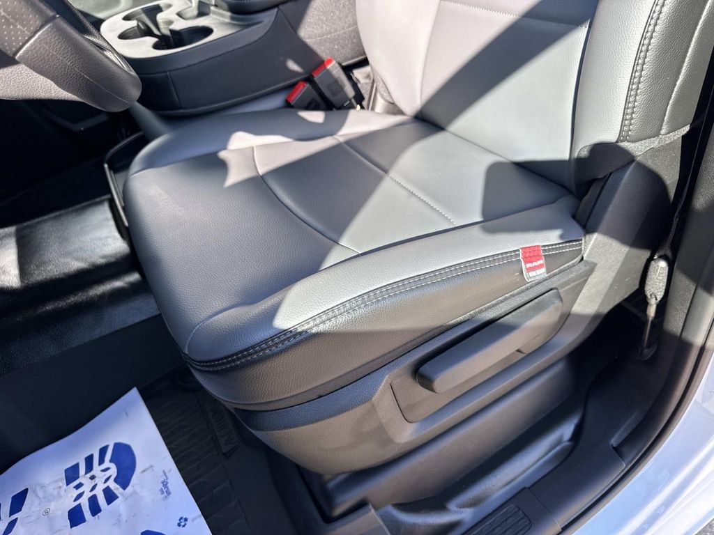 Used 2026 RAM 2500 Tradesman w/ Chrome Appearance Group image 33