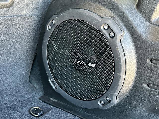 Used 2022 Jeep Wrangler Unlimited Sahara w/ LED Lighting Group AWD/4WD image 11