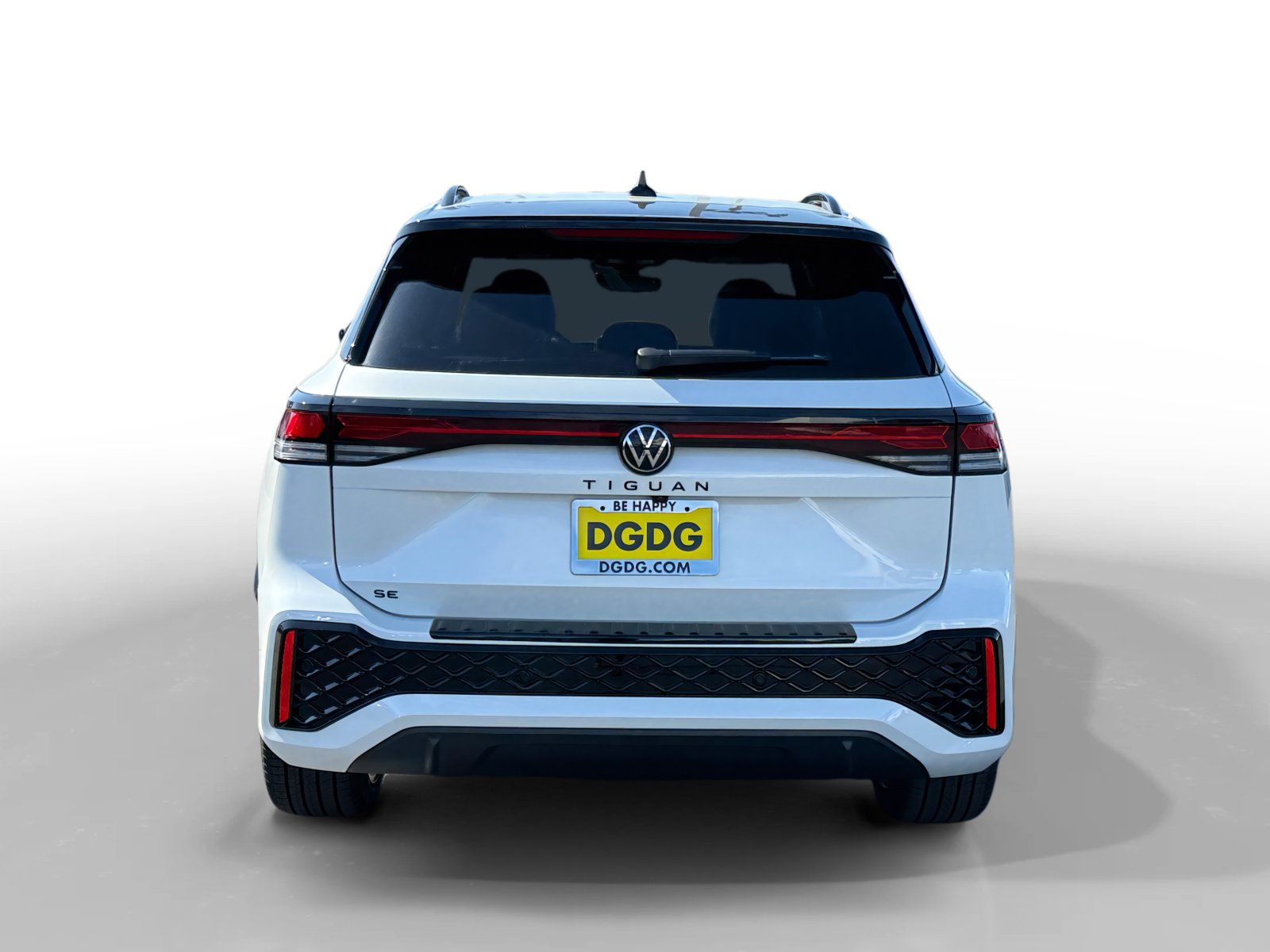 New 2026 Volkswagen Tiguan SE R-Line FWD image 4