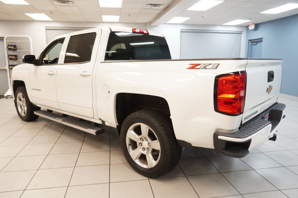 Used 2018 Chevrolet Silverado 1500 LT w/ All Star Edition AWD/4WD image 7