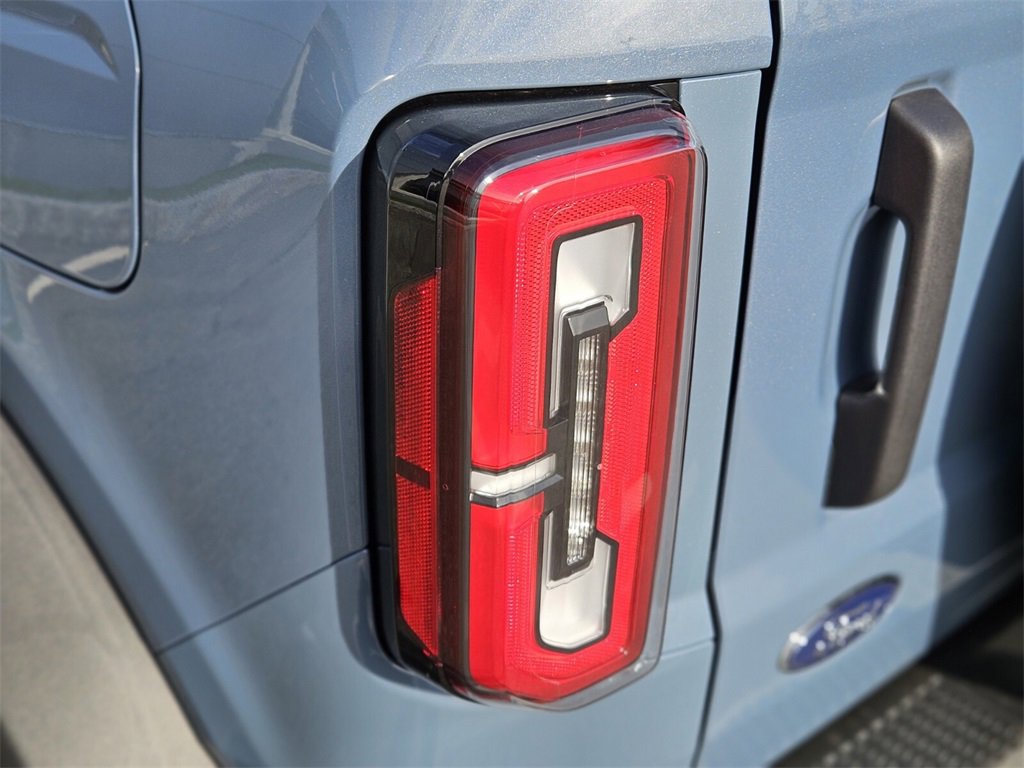 New 2025 Ford Bronco Badlands image 8