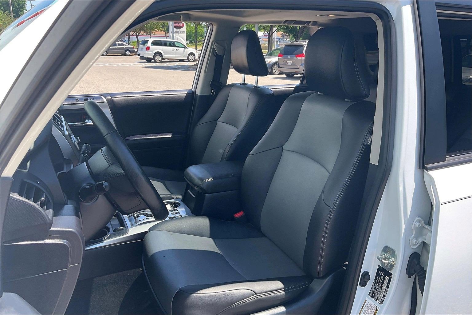 Used 2024 Toyota 4Runner SR5 Premium w/ Moonroof Package AWD/4WD image 30