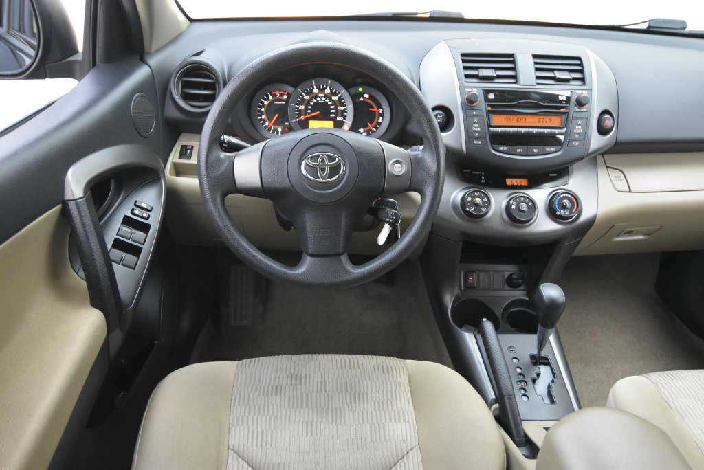 Used 2011 Toyota RAV4 4WD w/ Base L4 Extra Value Pkg image 26