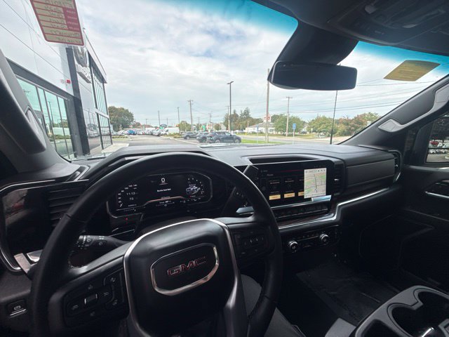 Used 2025 GMC Sierra 2500 SLE w/ SLE Value Package; AWD/4WD image 24