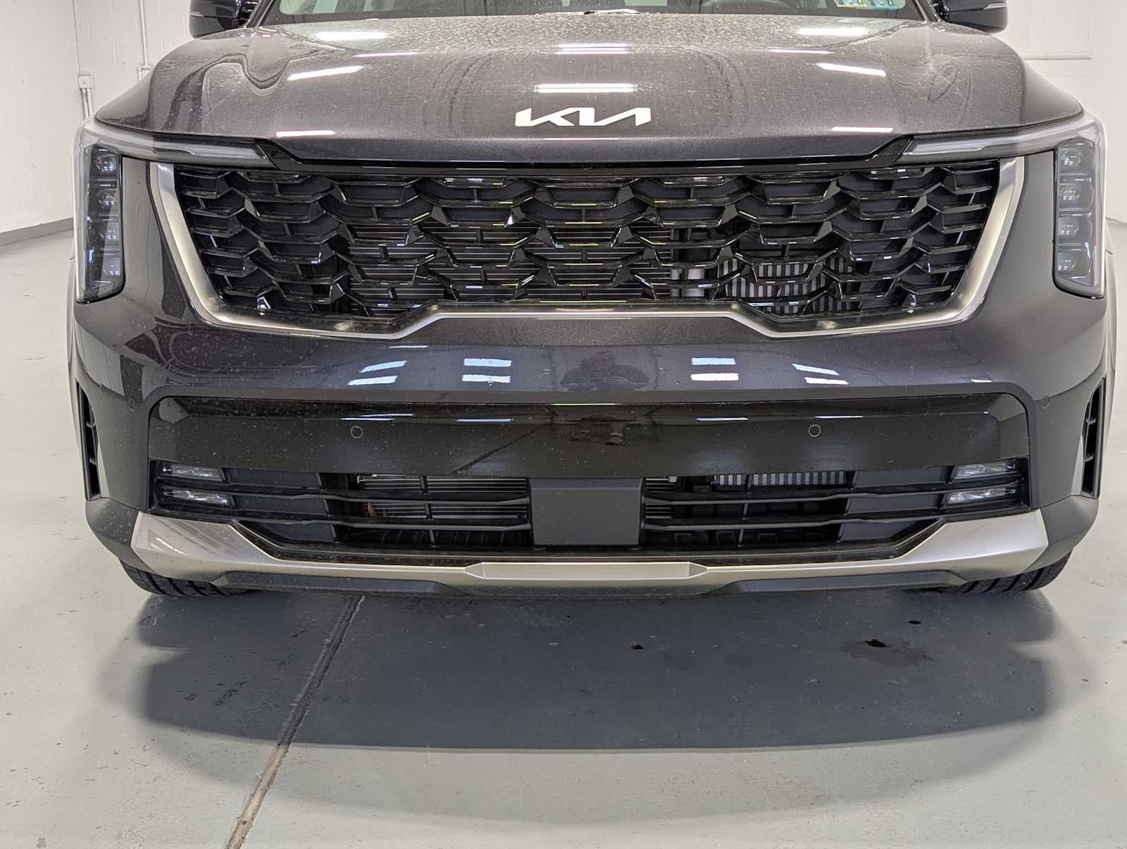 Certified 2026 Kia Sorento EX AWD/4WD image 2