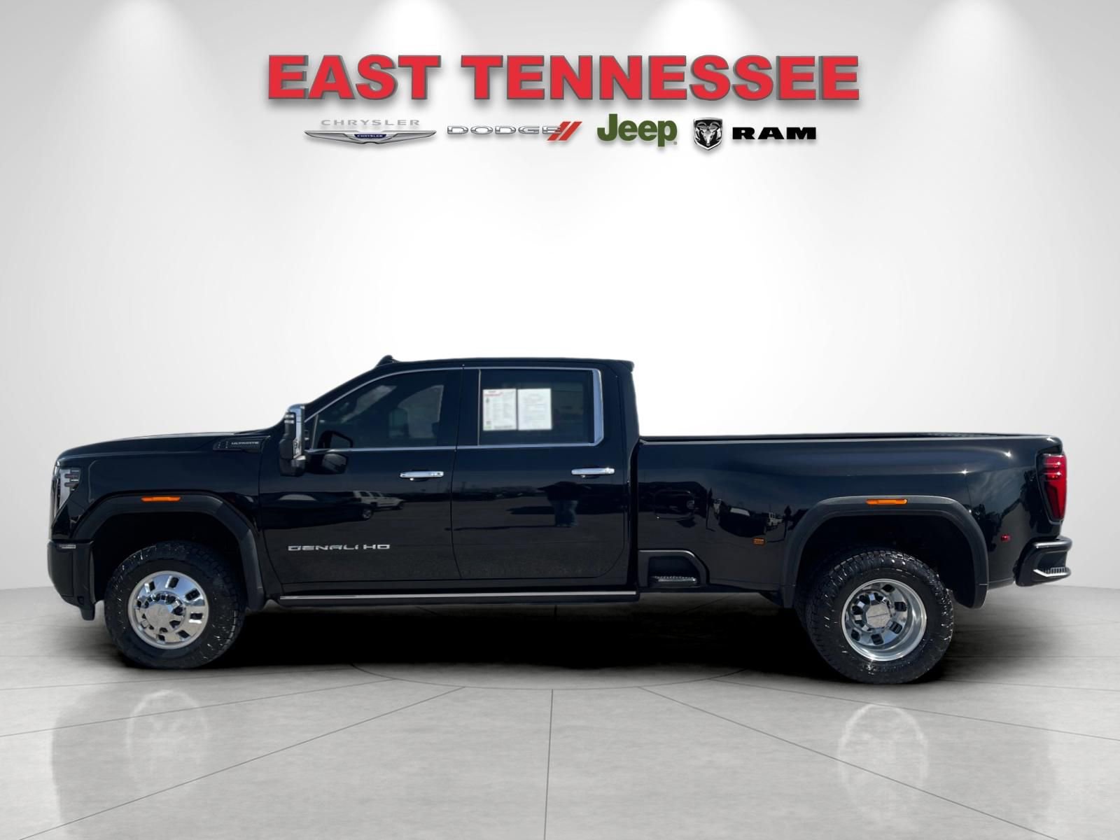Used 2024 GMC Sierra 3500 Denali Ultimate image 6