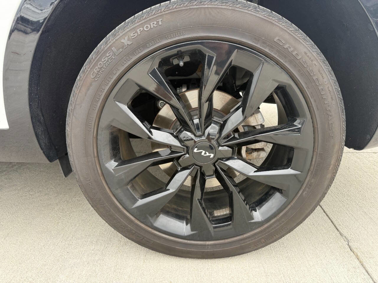 Used 2023 Kia Sorento SX image 10