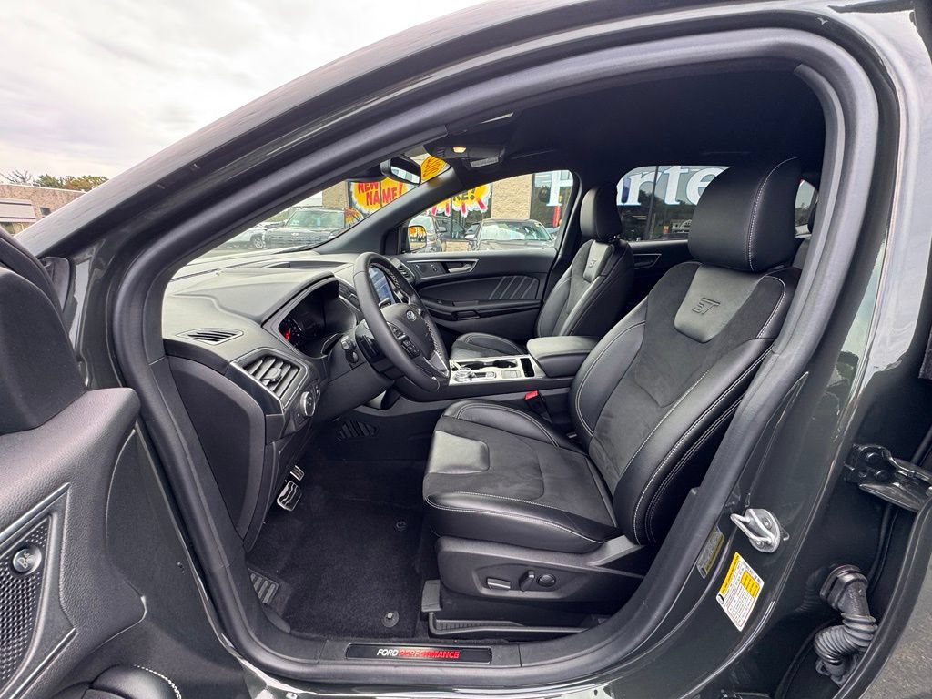Used 2022 Ford Edge ST AWD/4WD image 34