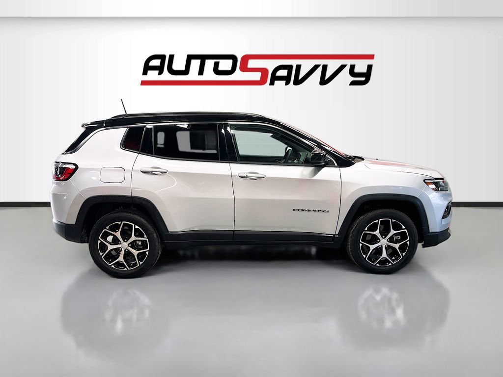Used 2024 Jeep Compass Limited AWD/4WD image 8