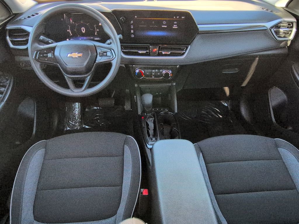 Used 2025 Chevrolet TrailBlazer LT FWD image 27