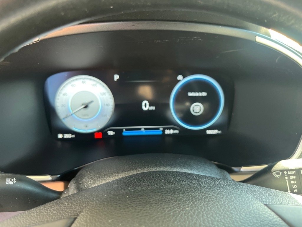 Used 2023 Hyundai Santa Fe SEL w/ Premium Package image 13