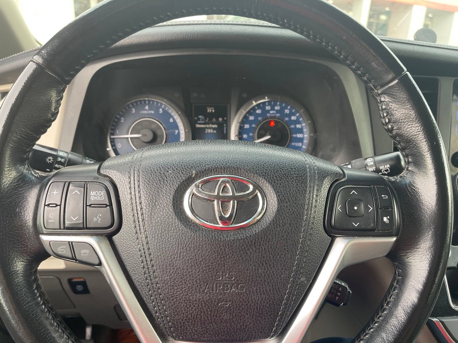 Used 2016 Toyota Sienna XLE FWD image 19