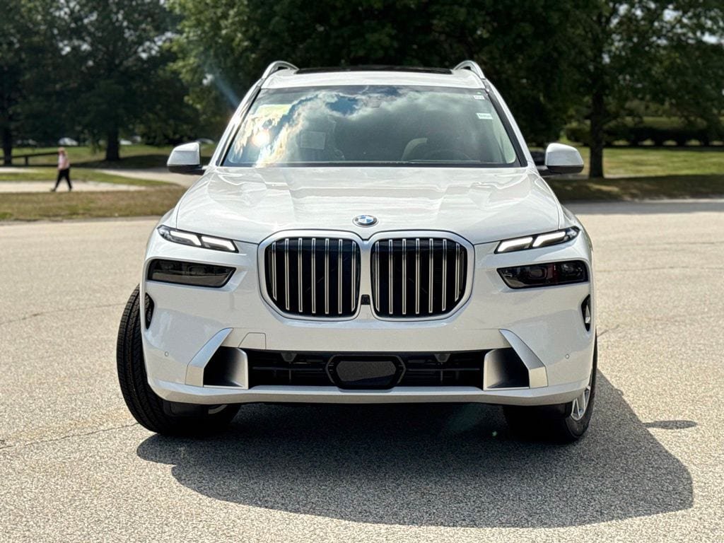 New 2027 BMW X7 xDrive40i AWD/4WD image 9