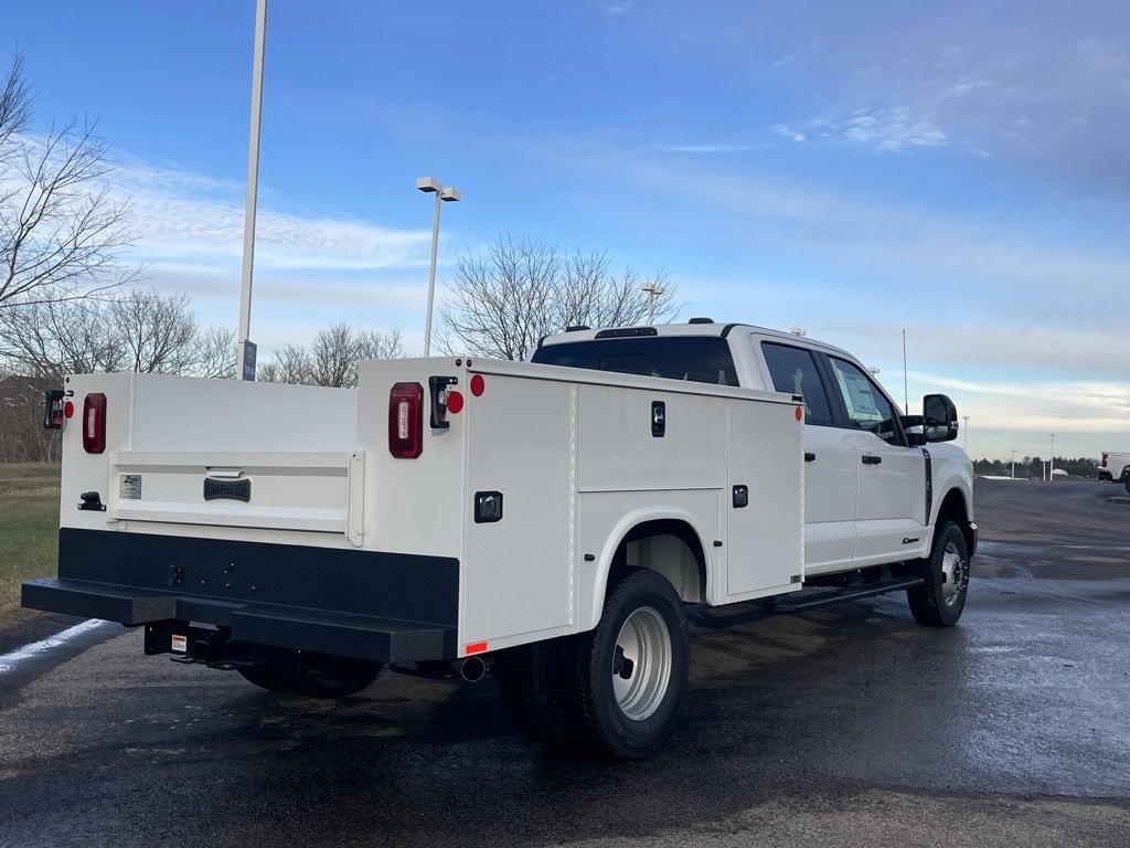 New 2026 Ford F350 XL w/ XL Chrome Package image 3