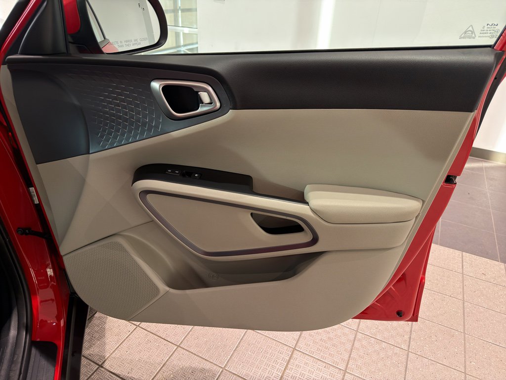 Certified 2024 Kia Soul EX image 26