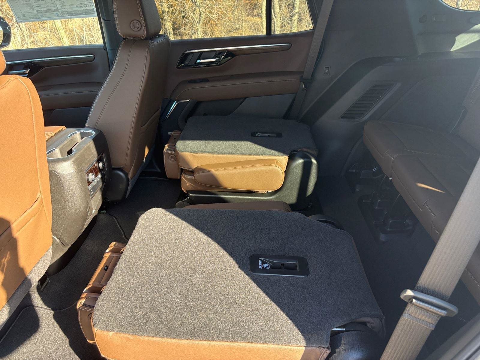 New 2026 Chevrolet Tahoe High Country AWD/4WD image 28