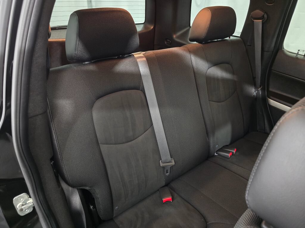 Used 2009 Chevrolet HHR SS w/ Performance Package FWD image 86