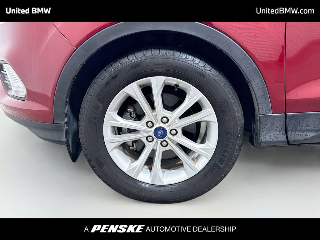 Used 2018 Ford Escape SEL FWD image 2