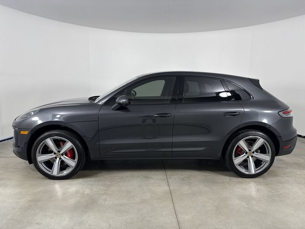 Certified 2025 Porsche Macan S AWD/4WD image 2