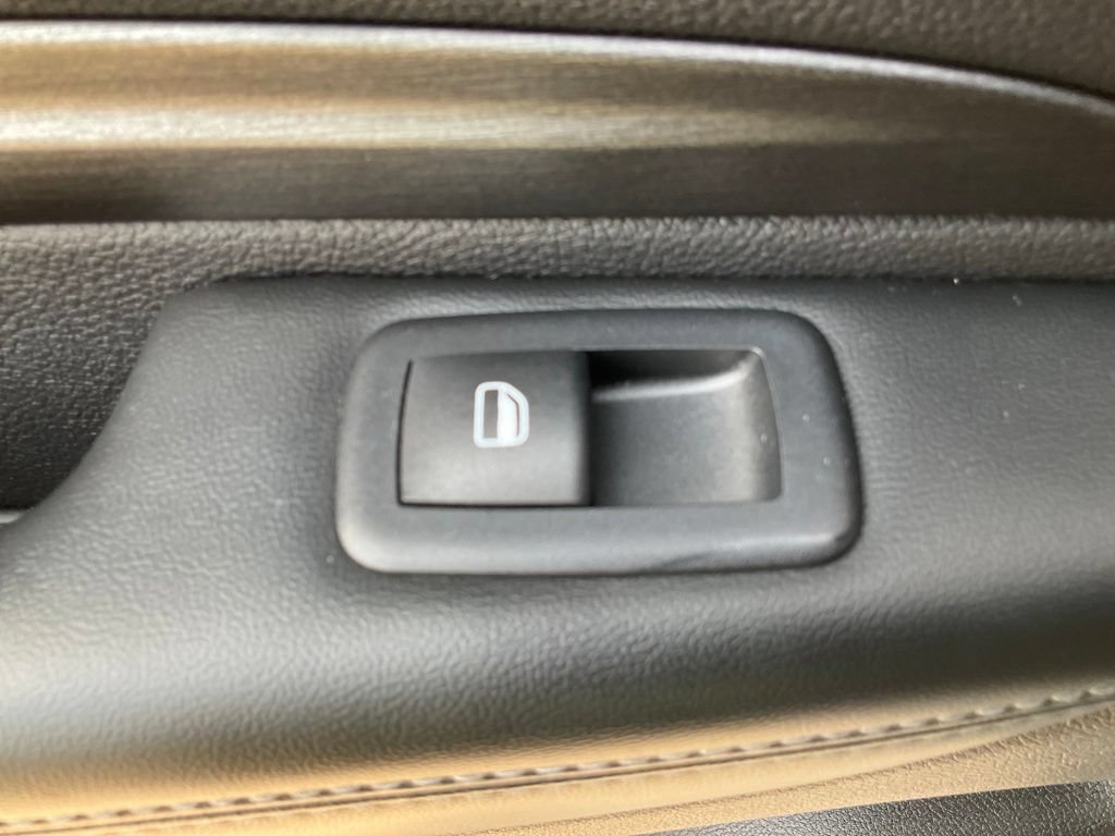 Used 2023 Dodge Durango SXT Launch Edition AWD/4WD image 34
