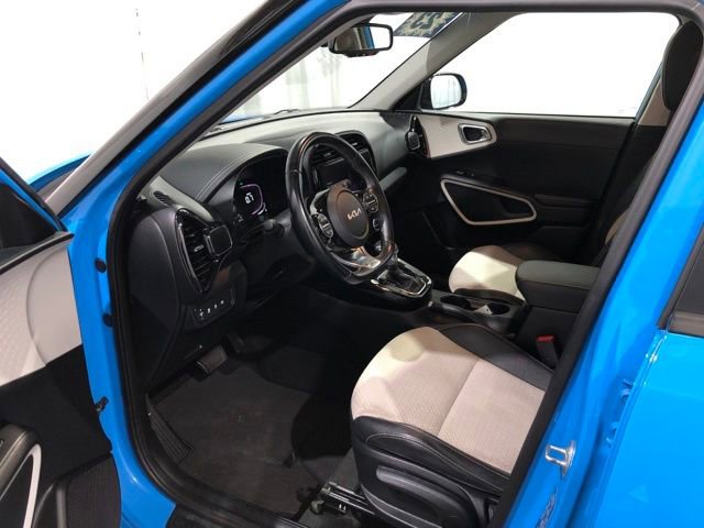 Used 2023 Kia Soul GT-Line FWD image 9