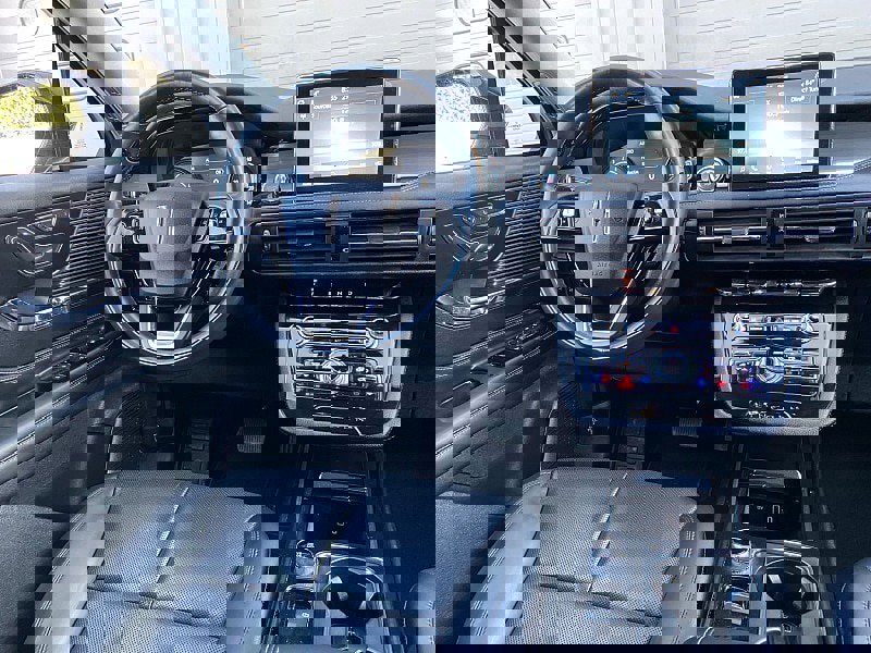 Used 2022 Lincoln Corsair AWD w/ Premium Package image 19