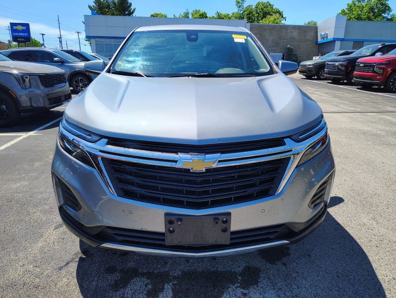 Used 2024 Chevrolet Equinox LT AWD/4WD image 2