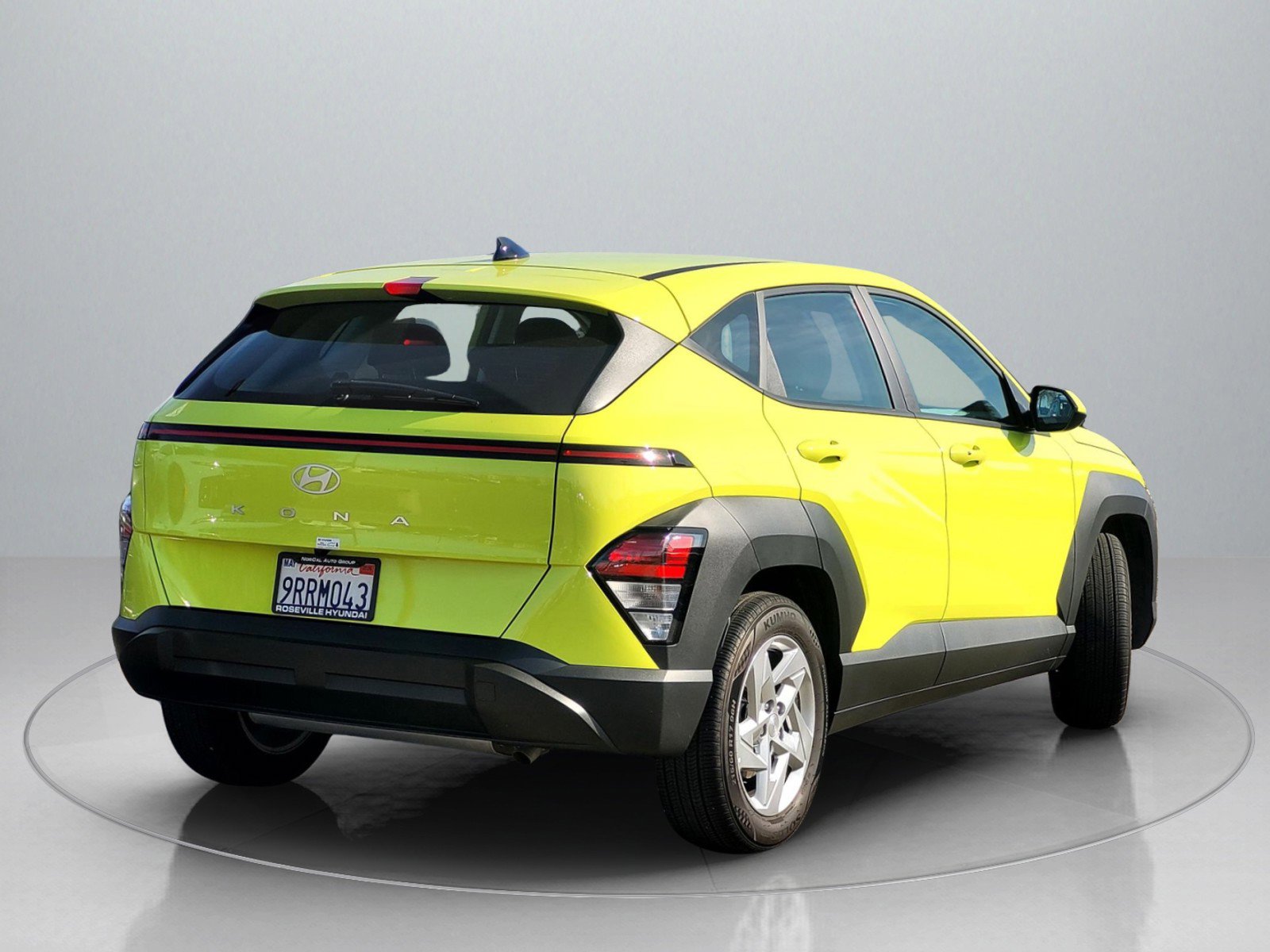 Used 2025 Hyundai Kona SE image 8