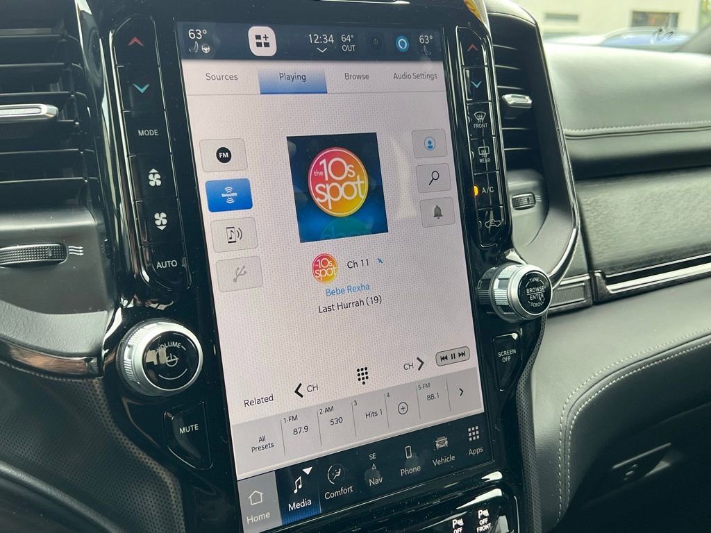 Used 2024 RAM 2500 Limited image 12