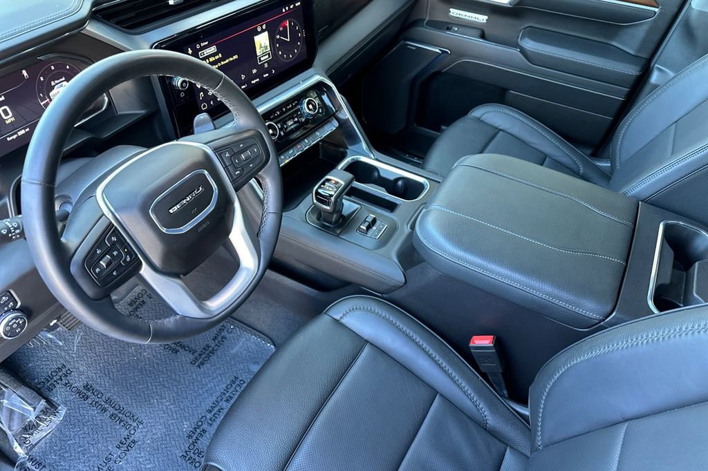 Used 2025 GMC Sierra 1500 Denali w/ Denali Reserve Package AWD/4WD image 10