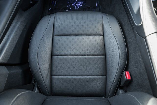 Used 2025 Mercedes-Benz GLE 350 4MATIC image 31