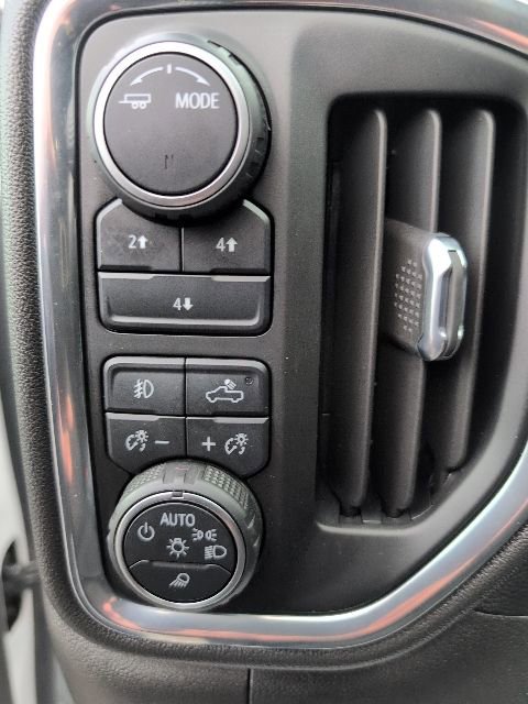 Used 2022 Chevrolet Silverado 2500 LT w/ Convenience Package image 14