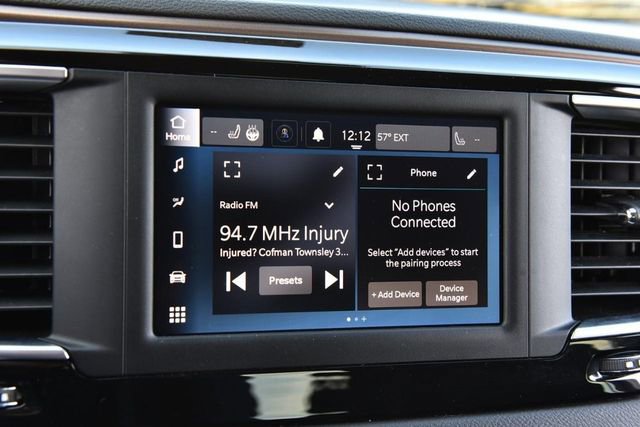 Used 2024 Chrysler Voyager LX image 13