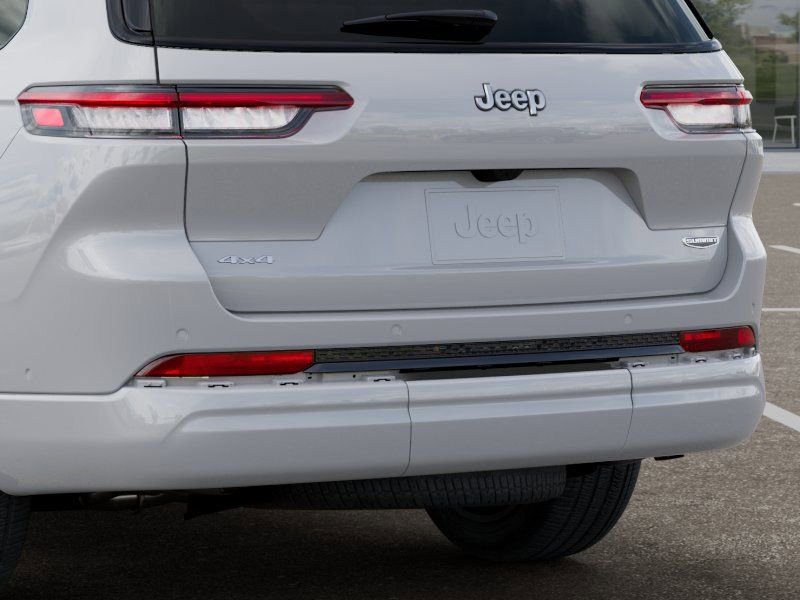 New 2026 Jeep Grand Cherokee L Summit AWD/4WD image 13