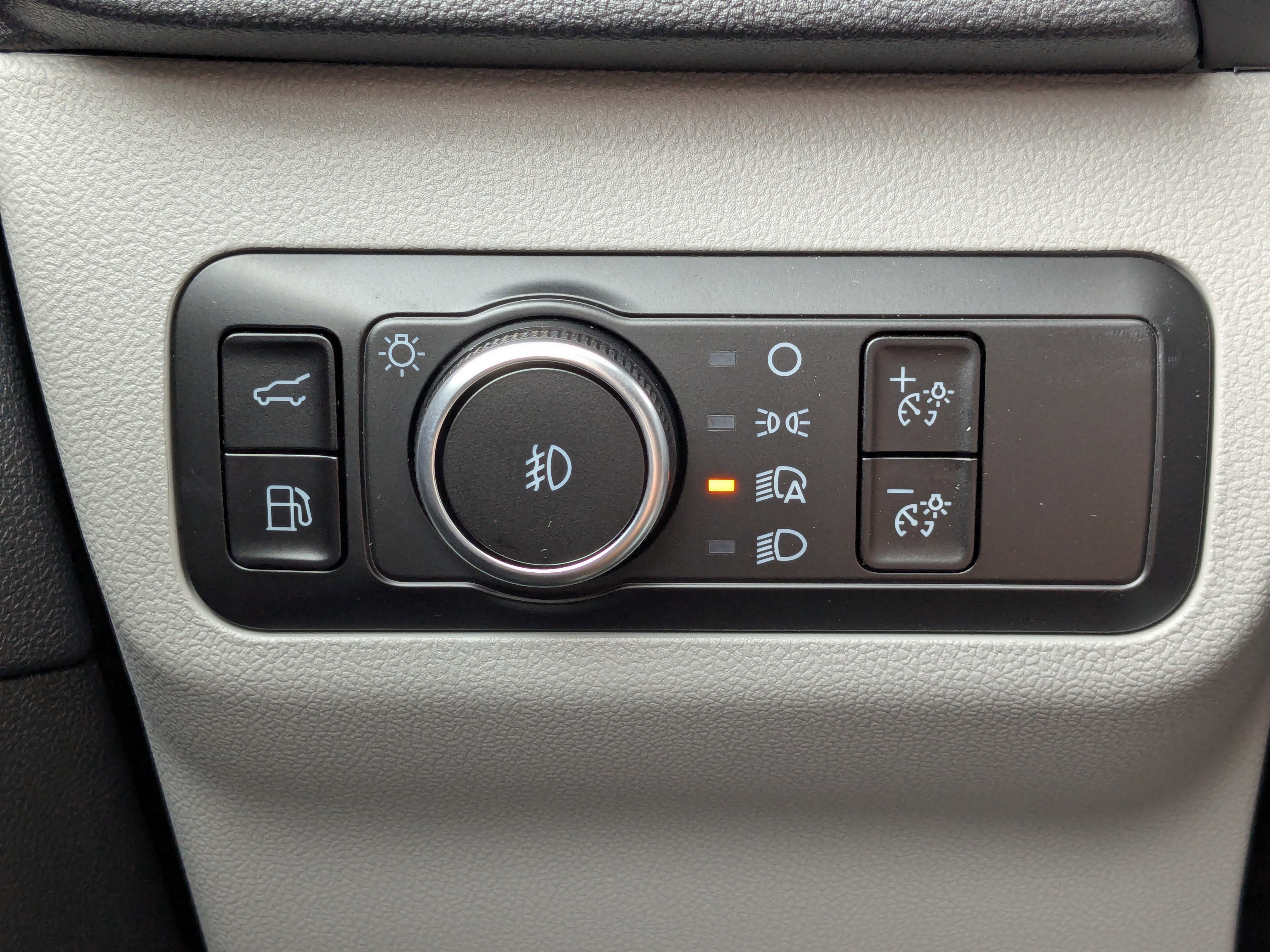 New 2025 Ford Escape SE image 32